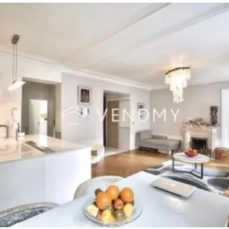 Apartment Lumiere *